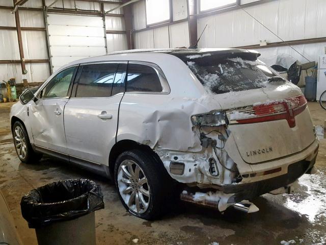 2LMHJ5ARXABJ50188 - 2010 LINCOLN MKT WHITE photo 3