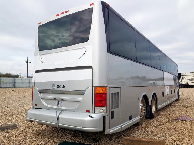 YE2CC15B0A2046198 - 2010 VAN HOOL C2045 SILVER photo 4