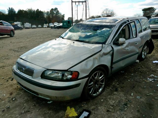 YV1SW59V742404176 - 2004 VOLVO V70 FWD SILVER photo 2