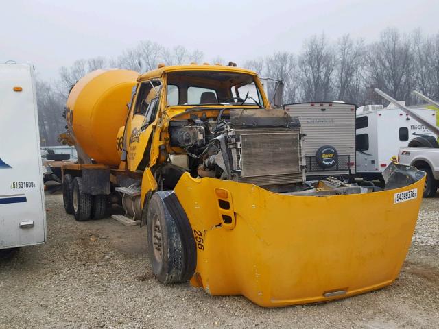 2FZHAZDL05AU15567 - 2005 STERLING TRUCK LT 9500 YELLOW photo 1