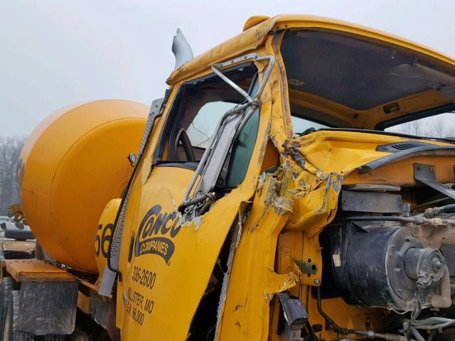 2FZHAZDL05AU15567 - 2005 STERLING TRUCK LT 9500 YELLOW photo 9