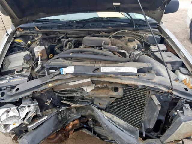 1GTCS19W618104841 - 2001 GMC SONOMA GOLD photo 7