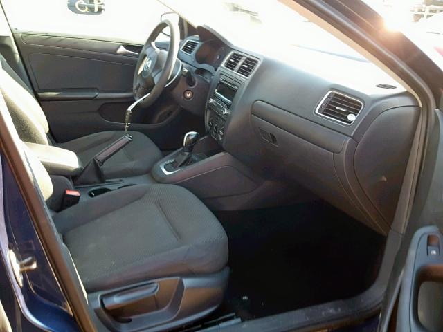 3VW2K7AJ6EM255286 - 2014 VOLKSWAGEN JETTA BASE Կապույտ լուսանկար 5