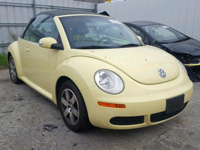 3VWPF31Y16M304766 - 2006 VOLKSWAGEN NEW BEETLE YELLOW photo 1