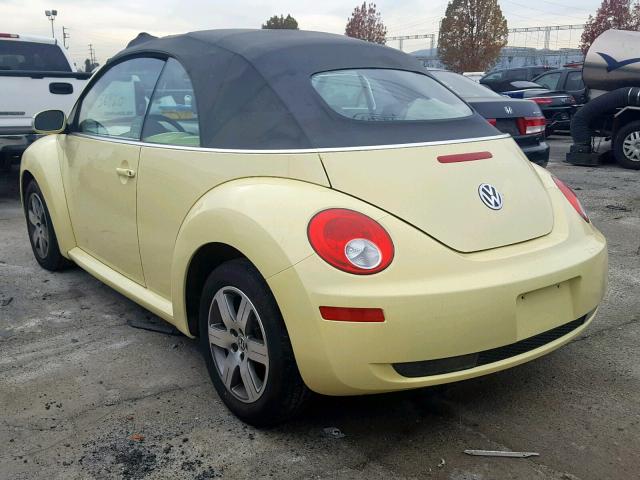 3VWPF31Y16M304766 - 2006 VOLKSWAGEN NEW BEETLE YELLOW photo 3