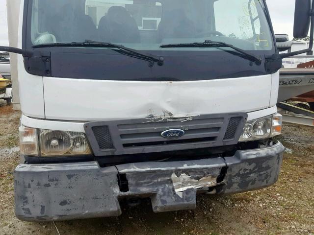 3FRLL45Z47V634192 - 2007 FORD LOW CAB FO WHITE photo 9