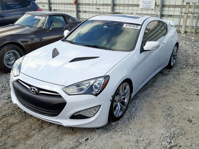 KMHHU6KJ8FU129598 - 2015 HYUNDAI GENESIS CO WHITE photo 2