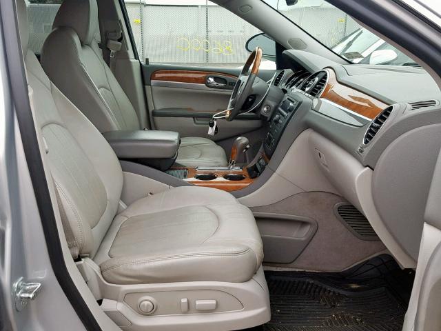 5GAKVCED0CJ276301 - 2012 BUICK ENCLAVE SILVER photo 5