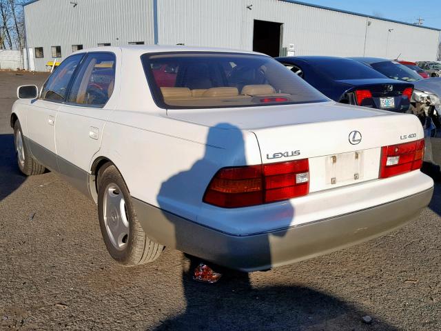 JT8BH28F8W0130315 - 1998 LEXUS LS 400 WHITE photo 3