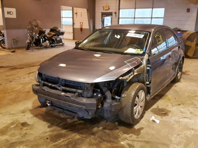 3VW2K7AJ3CM402113 - 2012 VOLKSWAGEN JETTA BASE GRAY photo 2