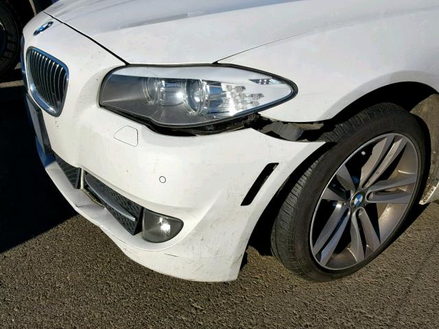 WBAXH5C57CC595053 - 2012 BMW 528 XI WHITE photo 9