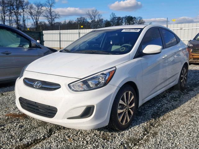 KMHCT4AE4HU285209 - 2017 HYUNDAI ACCENT SE WHITE photo 2