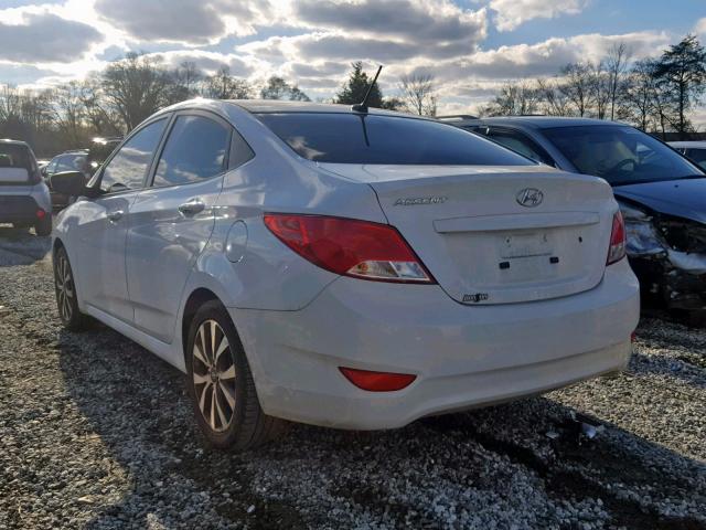 KMHCT4AE4HU285209 - 2017 HYUNDAI ACCENT SE WHITE photo 3