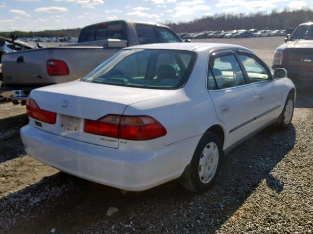 1HGCG5642YA129316 - 2000 HONDA ACCORD LX WHITE photo 4