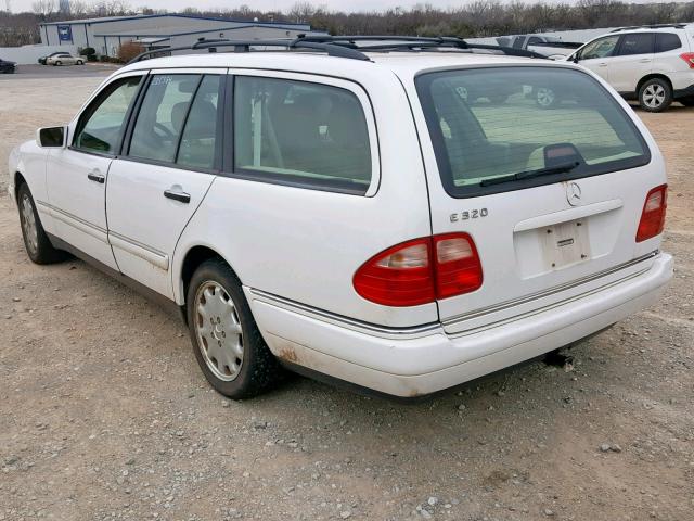 WDBJH65F3XA790653 - 1999 MERCEDES-BENZ E 320 WHITE photo 3