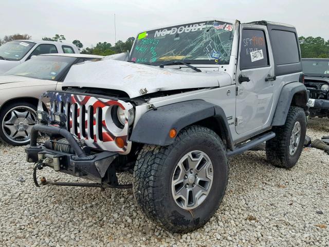 1C4AJWAG6CL182709 - 2012 JEEP WRANGLER S SILVER photo 2