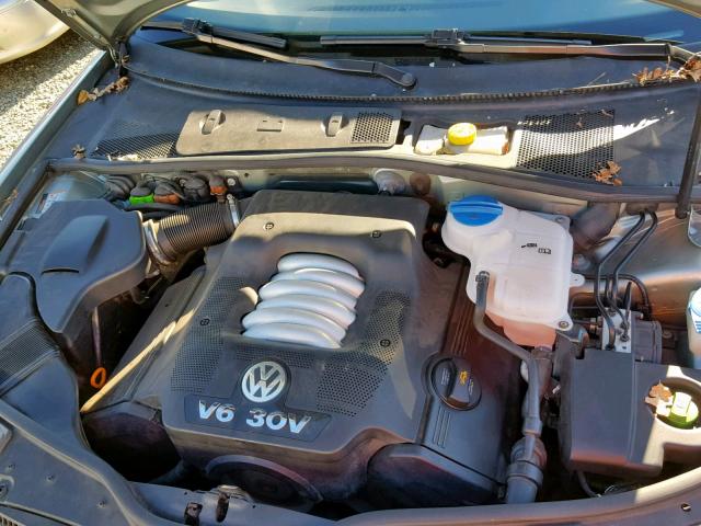 WVWRU63B15E067728 - 2005 VOLKSWAGEN PASSAT GLX 绿色 照片 7