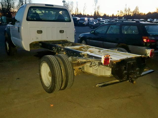 1FDAF56R78EA18575 - 2008 FORD F550 SUPER WHITE photo 3