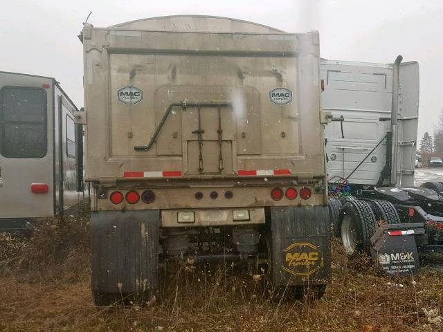 5MADN3923BC019838 - 2011 MACK TRAILER SILVER photo 5