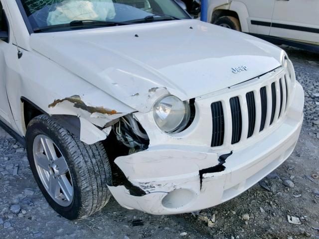 1J4FT47A09D194245 - 2009 JEEP COMPASS SP WHITE photo 9