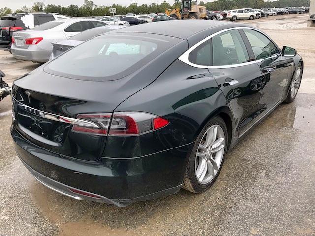 5YJSA1CG2DFP08665 - 2013 TESLA MODEL S GREEN photo 4