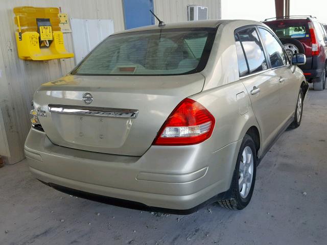 3N1BC11E97L417603 - 2007 NISSAN VERSA S CREAM photo 4