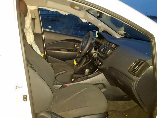 KNADN4A37D6114080 - 2013 KIA RIO EX WHITE photo 5