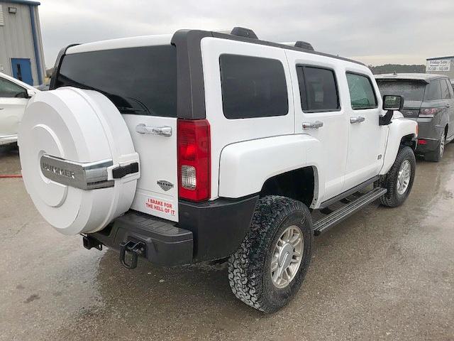 5GTEN13L488176669 - 2008 HUMMER H3 ALPHA WHITE photo 4