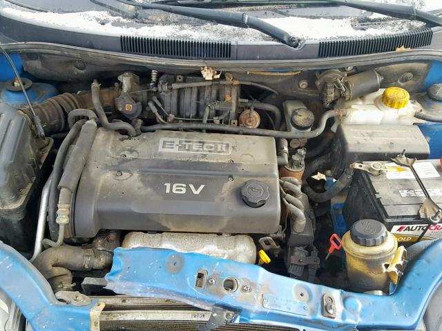 KL1TJ62634B209104 - 2004 CHEVROLET AVEO LS BLUE photo 7