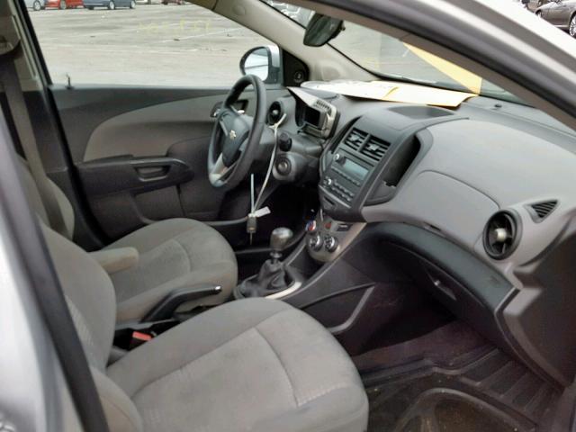 1G1JB6SH0C4102523 - 2012 CHEVROLET SONIC LS SILVER photo 5