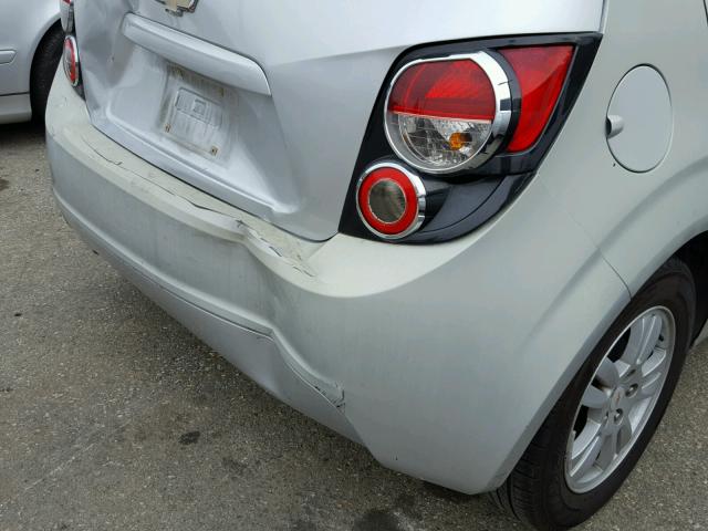 1G1JB6SH0C4102523 - 2012 CHEVROLET SONIC LS SILVER photo 9