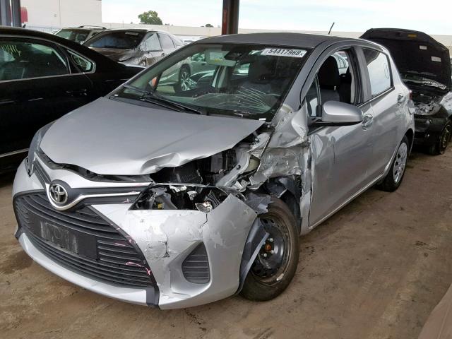 VNKKTUD36HA082339 - 2017 TOYOTA YARIS L SILVER photo 2