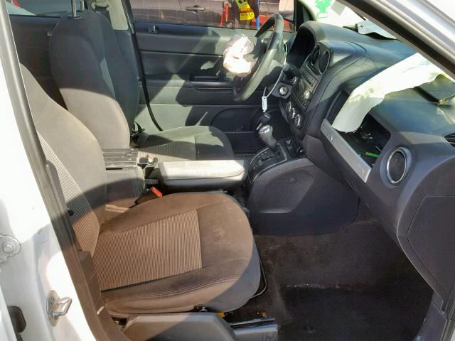 1C4NJCBA7FD104724 - 2015 JEEP COMPASS SP 白色 照片 5