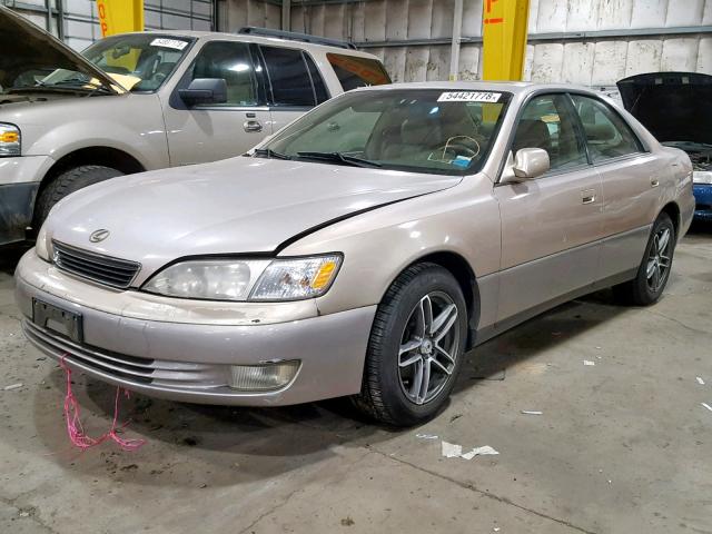 JT8BF28G9X5065963 - 1999 LEXUS ES 300 GOLD photo 2