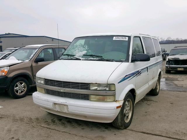 1GNDM19X43B144405 - 2003 CHEVROLET ASTRO WHITE photo 2