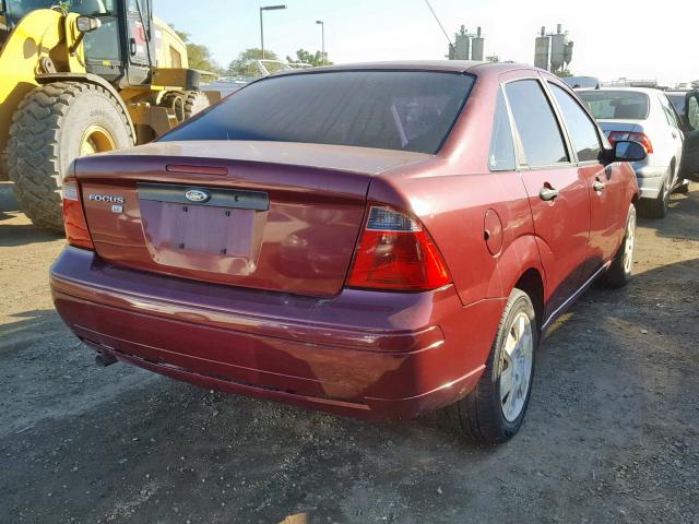 1FAHP34N97W313244 - 2007 FORD FOCUS ZX4 RED photo 4