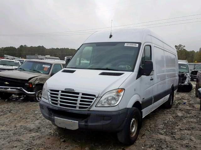 WDYPE8CC2C5614709 - 2012 FREIGHTLINER SPRINTER 2 WHITE photo 2