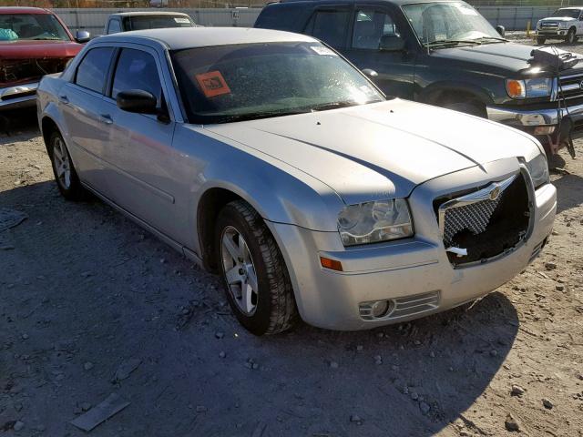 2C3KA43R16H263453 - 2006 CHRYSLER 300 SILVER photo 1