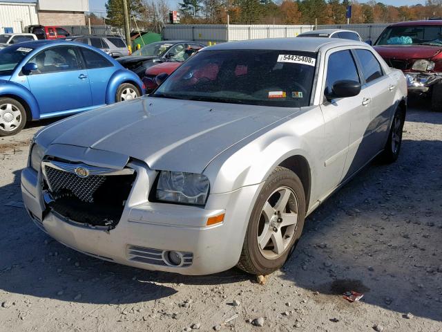 2C3KA43R16H263453 - 2006 CHRYSLER 300 SILVER photo 2