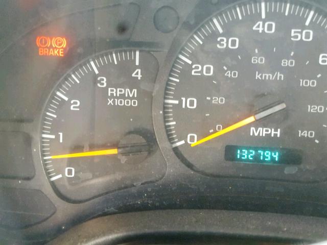 1GBT8J4353F511399 - 2003 CHEVROLET C8500 C8C0 WHITE photo 8