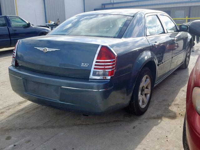 2C3JA53GX5H591727 - 2005 CHRYSLER 300 TOURIN TEAL photo 4