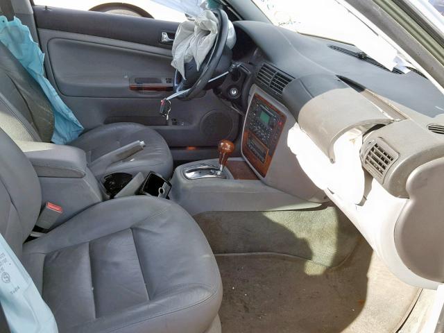 WVWRH63B23P388957 - 2003 VOLKSWAGEN PASSAT GLX 绿色 照片 5