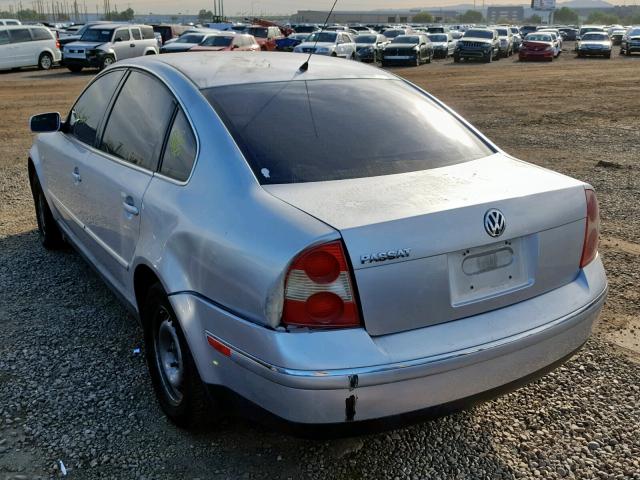 WVWPD63B02P305141 - 2002 VOLKSWAGEN PASSAT GLS SILVER photo 3