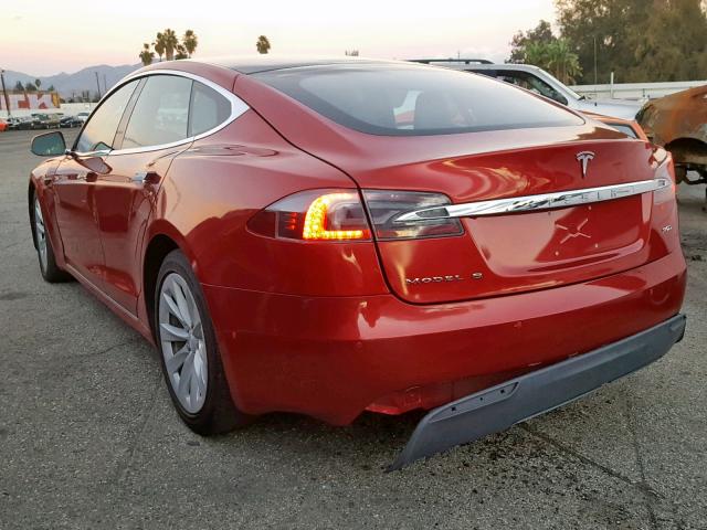 5YJSA1E28HF192240 - 2017 TESLA MODEL S RED photo 3