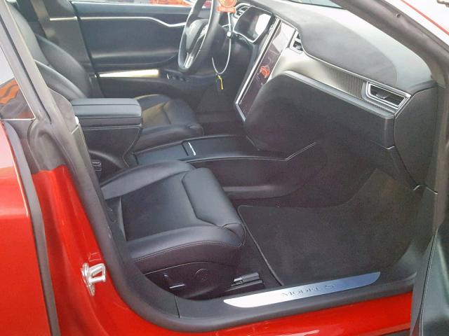 5YJSA1E28HF192240 - 2017 TESLA MODEL S RED photo 5