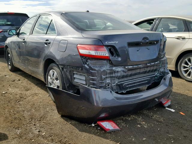 4T1BF3EK7BU735987 - 2011 TOYOTA CAMRY BASE GRAY photo 3