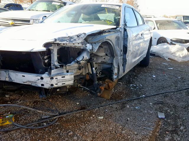 2C3CDXHG2FH825333 - 2015 DODGE CHARGER SX WHITE photo 9