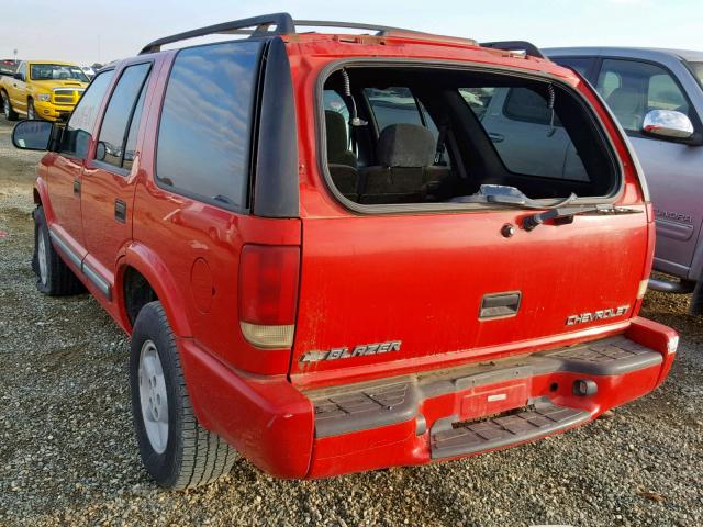 1GNDT13W9Y2223644 - 2000 CHEVROLET BLAZER RED photo 3