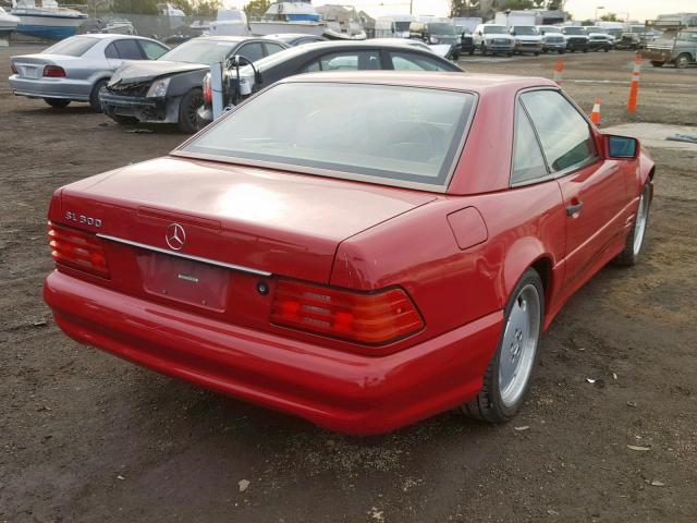 WDBFA67F5WF170041 - 1998 MERCEDES-BENZ SL 500 RED photo 4