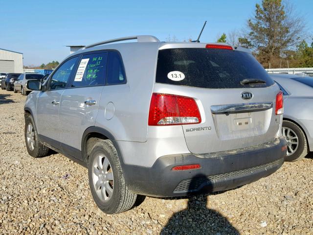 5XYKT4A17BG152448 - 2011 KIA SORENTO BA SILVER photo 3